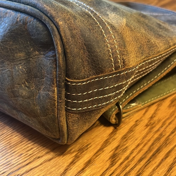 Myra crossbody or shoulder bag with adjustable strap thick durable leather - Picture 8 of 10